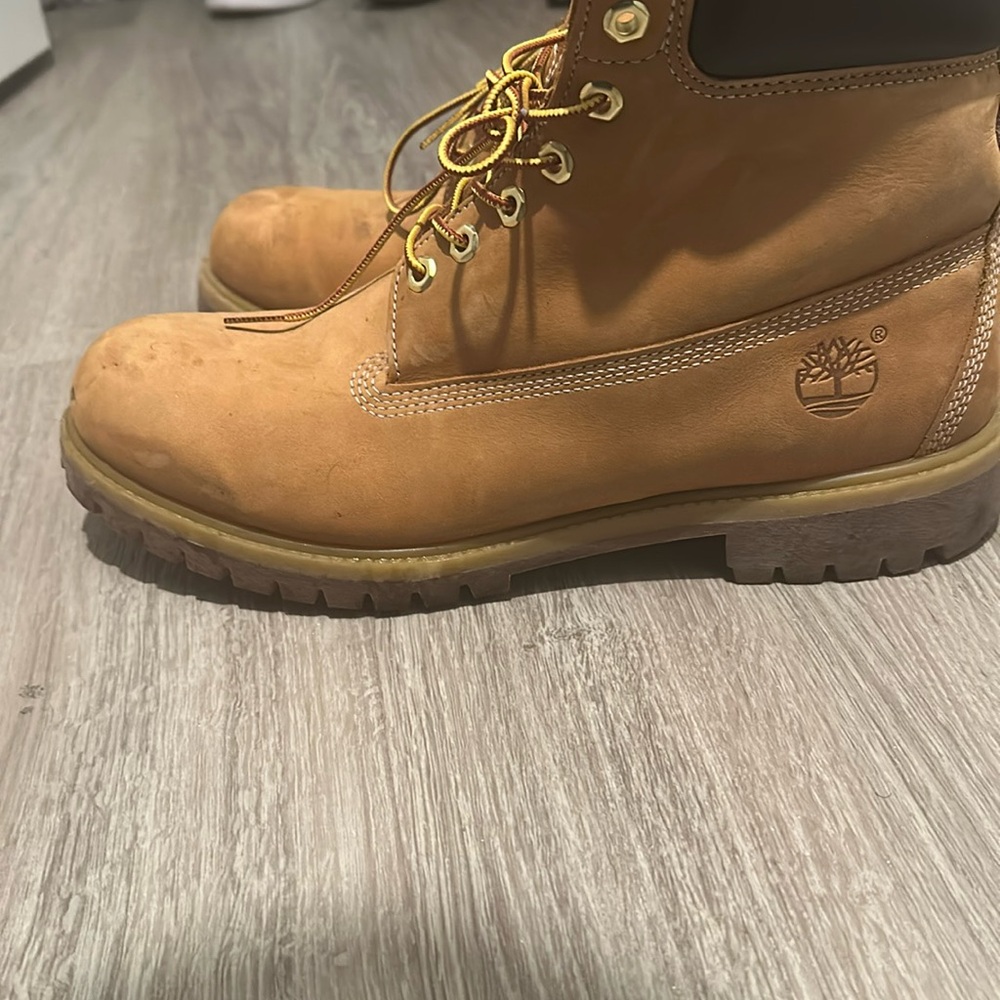 Timberland Tan and Black Boots with Nubuck Upper